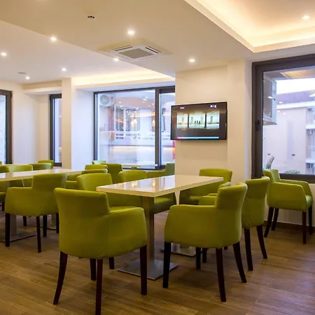Hotel Garni Arka 3*